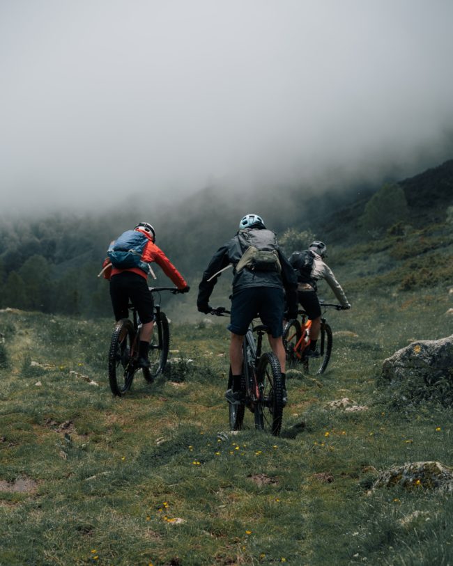 ApperStudio_cyclotourism_agency_val_daran_10