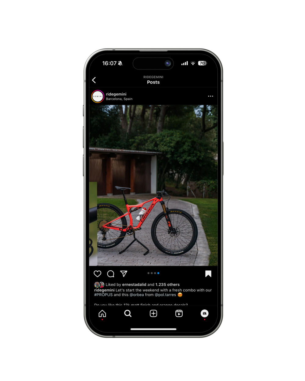 ApperStudio_cycling_brand_GEMINI_22